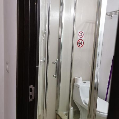 ホテル Nevis Fundeni ブカレスト エクステリア 写真